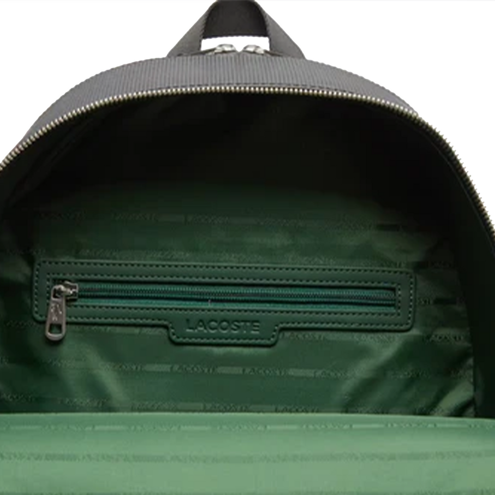 
                      
                        LACOSTE SAC À DOS CHANTACO EN CUIR PIQUÉ EMBOSSÉ MAT
                      
                    