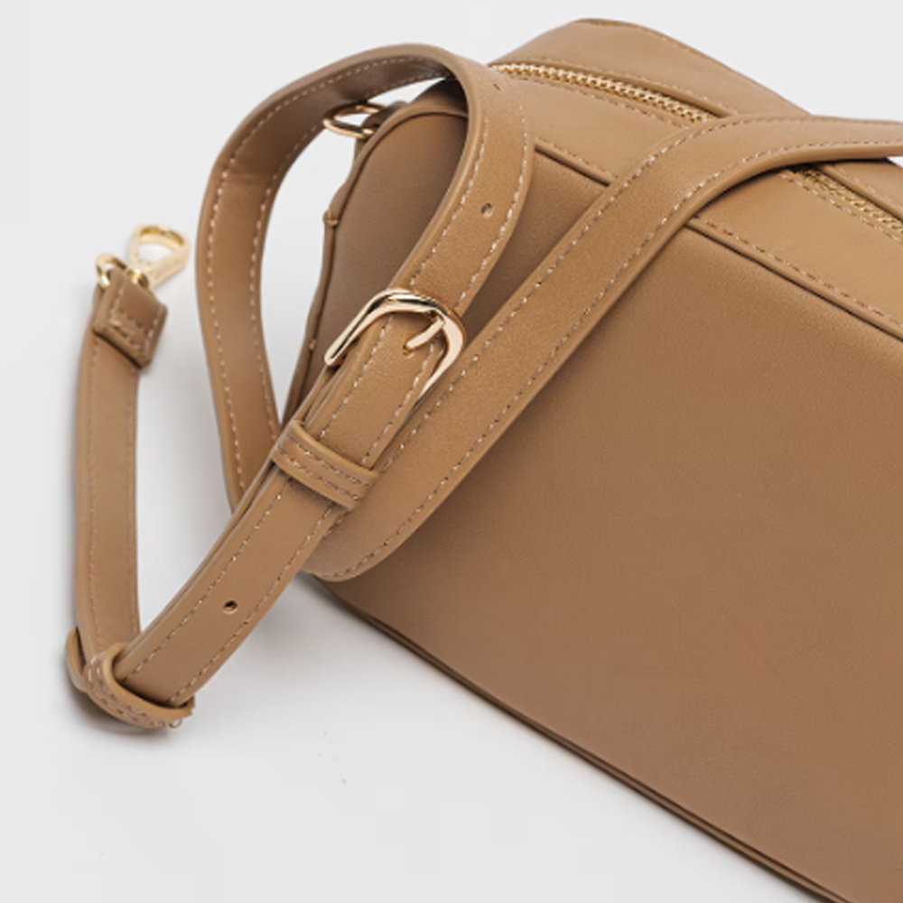 
                      
                        VALENTINO Sac bandoulière Moses Beige
                      
                    