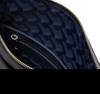 LACOSTE Sacoche plate zippée Chantaco en cuir piqué mat uni