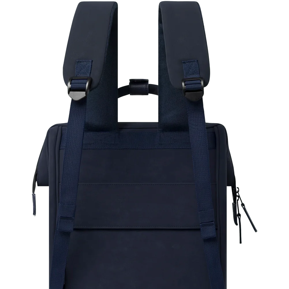 
                      
                        CABAIA Adventurer M Zurich
                      
                    