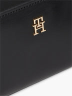 Noir - Tommy Hilfiger TH Joy Camera Bag