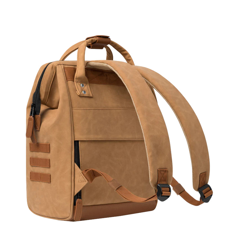 CABAIA Adventurer M Moscou