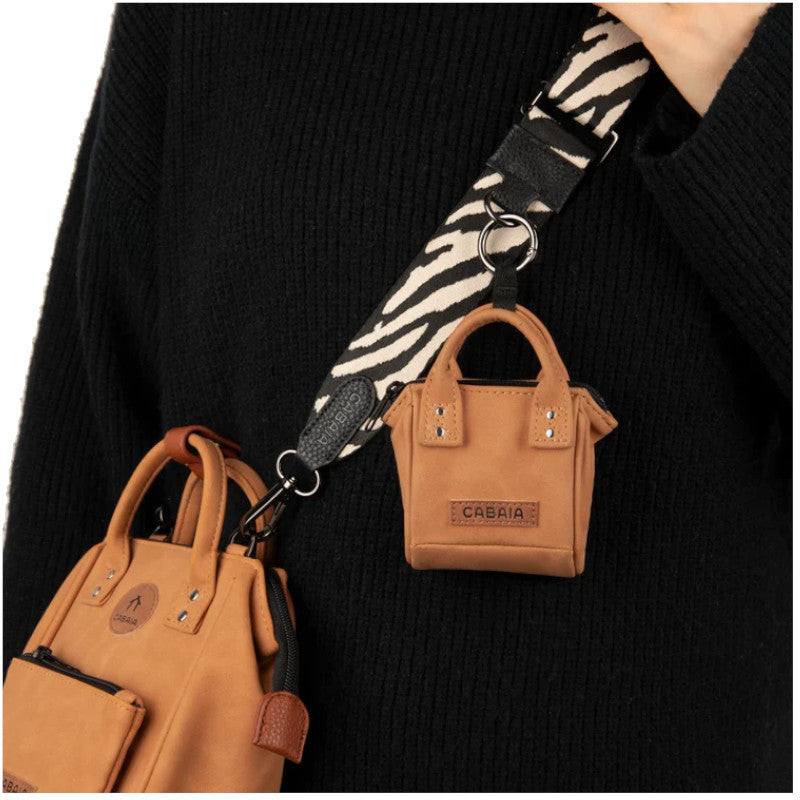 
                      
                        CABAIA Pico Adventurer Moscou
                      
                    