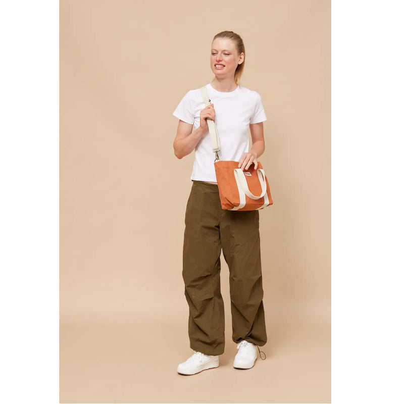 
                      
                        HINDBAG Mini cabas Louise
                      
                    
