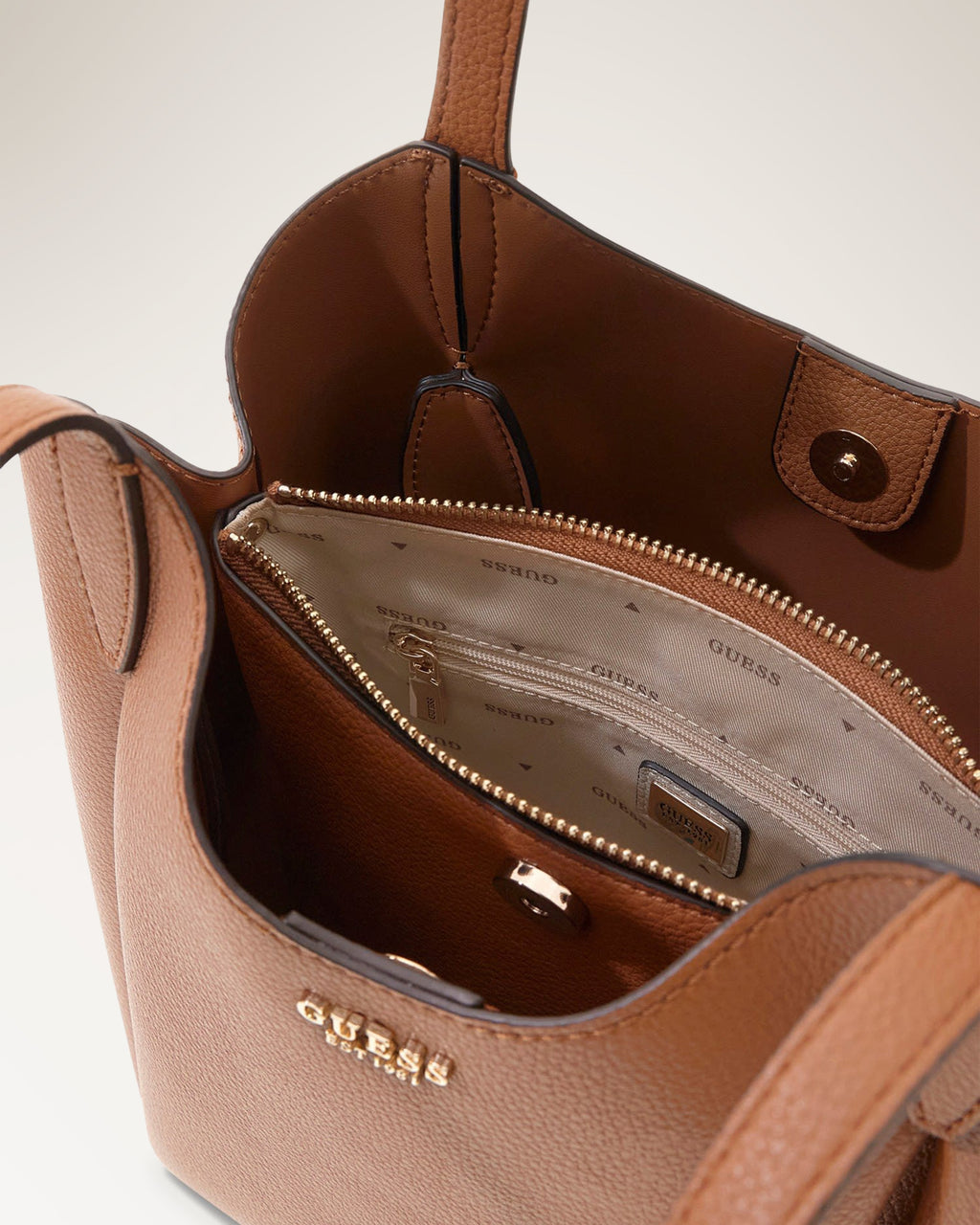 Caramel - GUESS Sac seau Melody Bucket