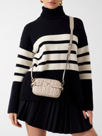 Light Taupe - GUESS Sac à bandoulière Paisleigh Mini Camera