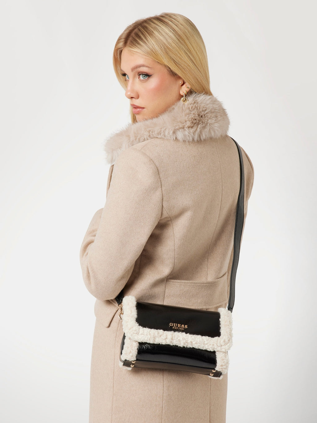 Noir - Guess Davika Flap