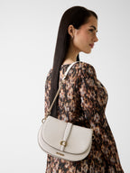 Stone - GUESS Sac à bandoulière Carrie Flap Shoulder