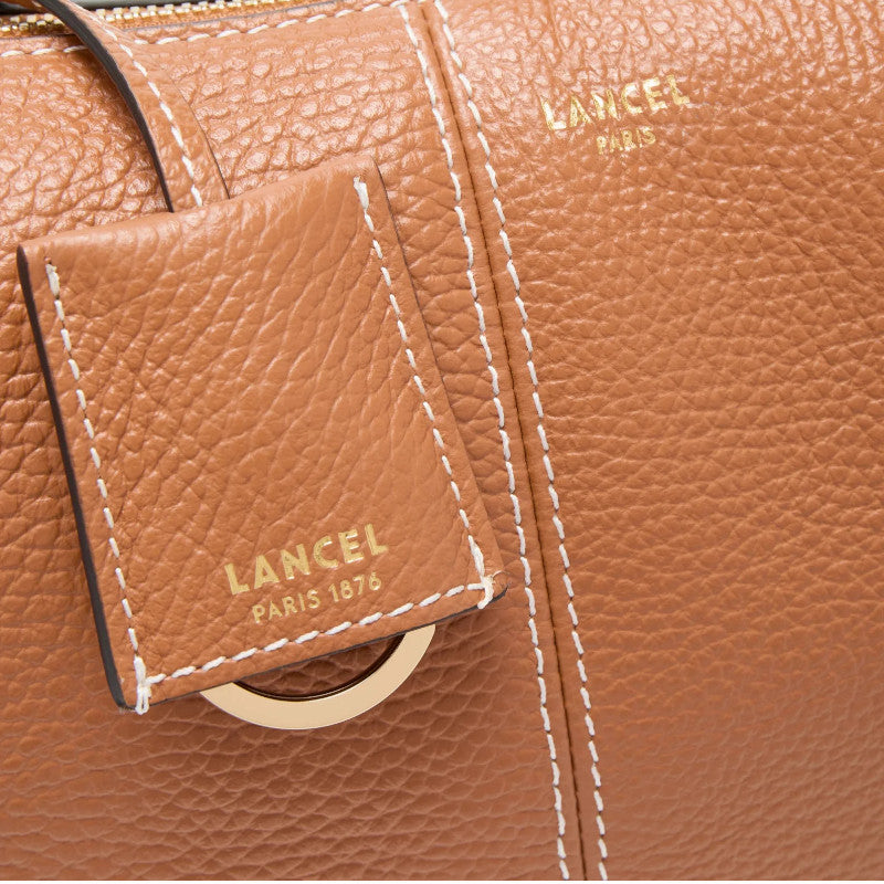 LANCEL Sac hobo zippé M Victoire cuir grainé