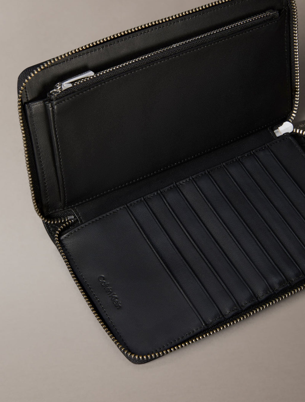 Noir - CALVIN KLEIN Portefeuille long zippé logo embossé