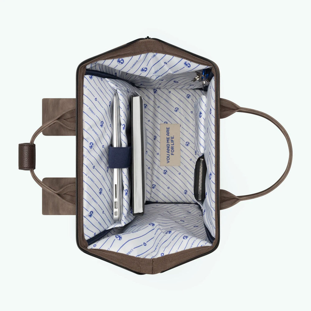 
                      
                        CABAIA adventurer L Papeete
                      
                    