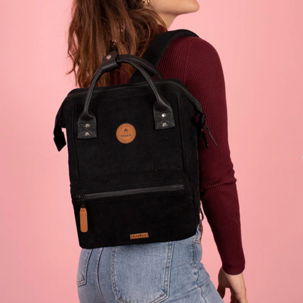 
                      
                        CABAIA Adventurer Brighton S
                      
                    