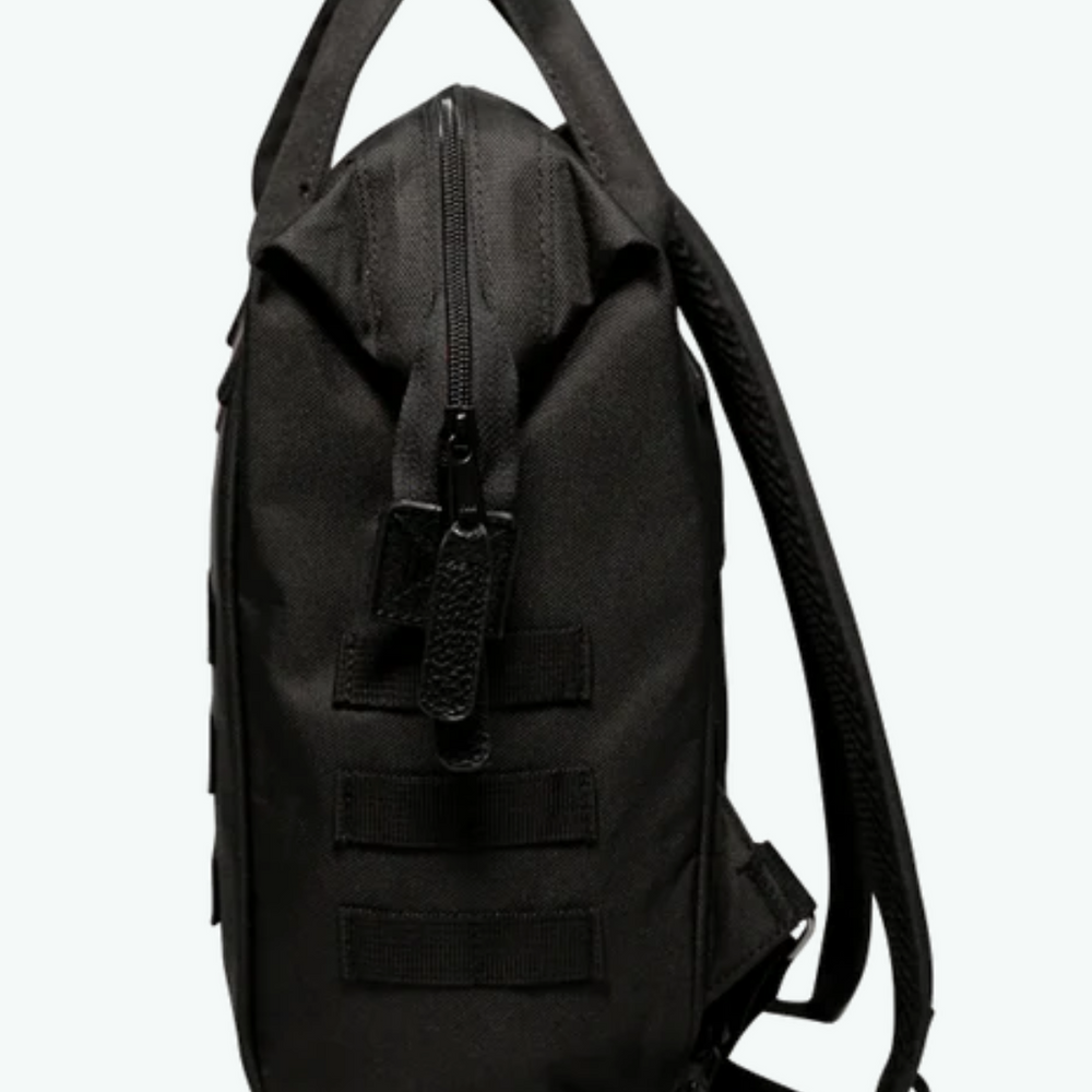 
                      
                        CABAIA Adventurer Brighton S
                      
                    
