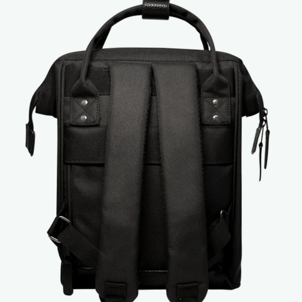 
                      
                        CABAIA Adventurer Brighton S
                      
                    