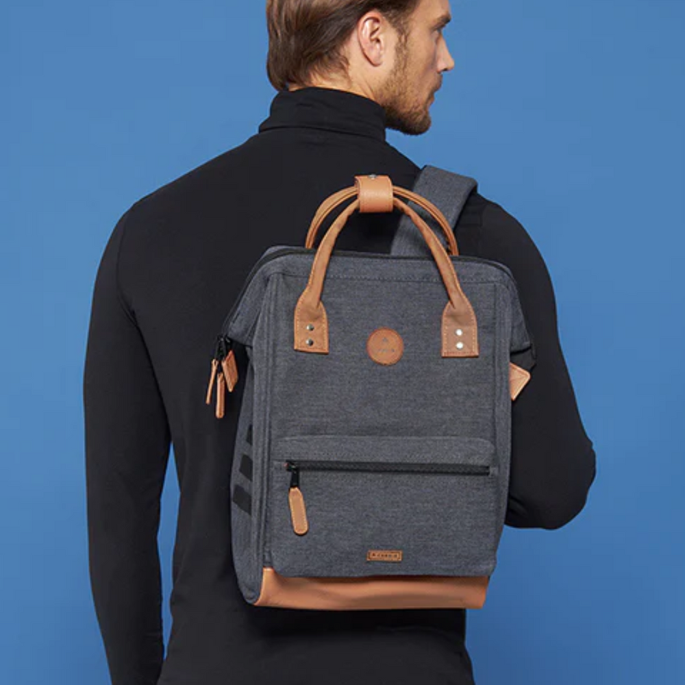 
                      
                        CABAIA Adventurer Londres Medium
                      
                    