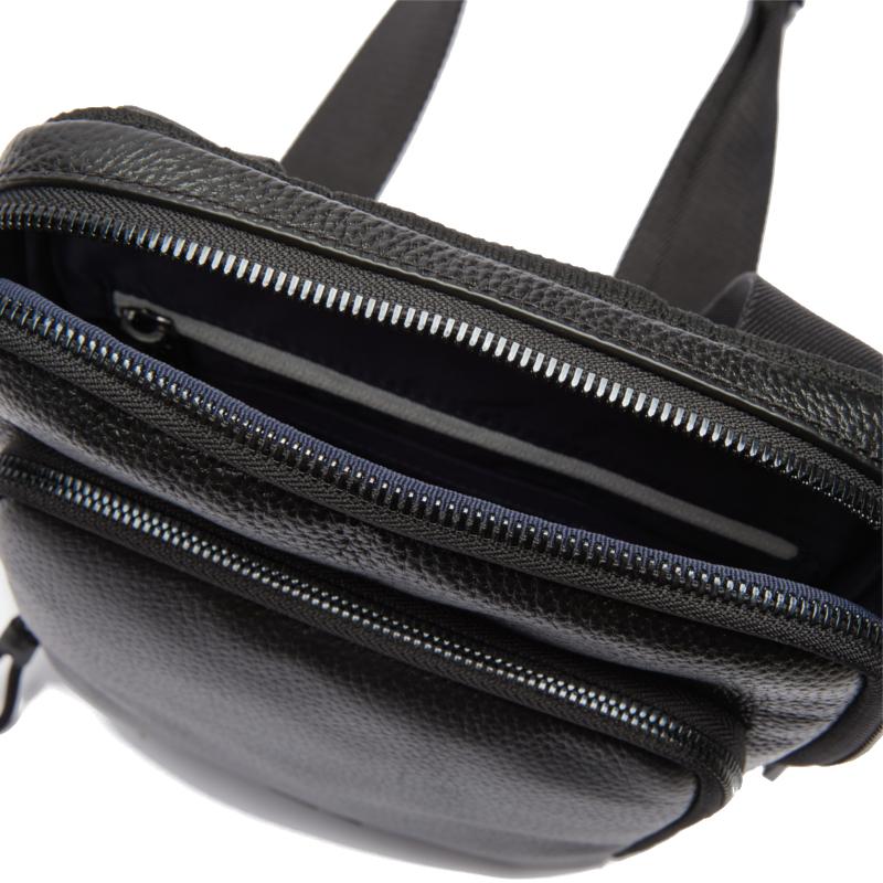 Sac à bandoulière plat en cuir pleine fleur mat Soft Mate