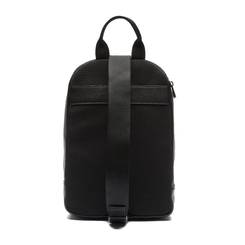 Sacoche croisée souple Soft Mate Lacoste en cuir grainé mat